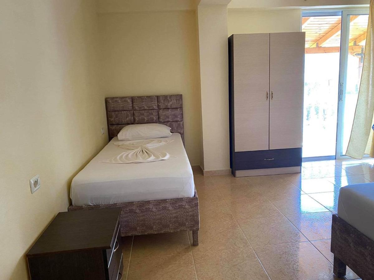 Villa Roku Ksamil Bagian luar foto