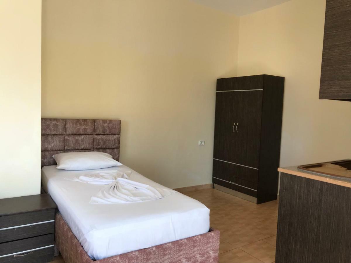 Villa Roku Ksamil Bagian luar foto
